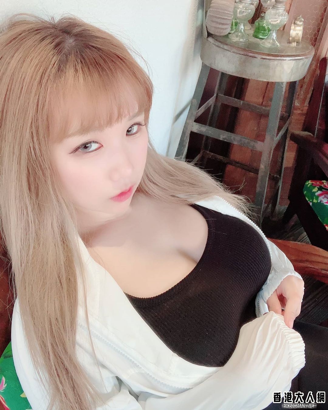 Mika cho 조미카