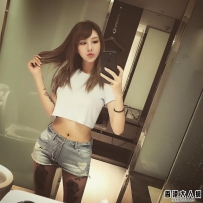 紋身女Una的34D