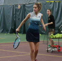 14歲網球界「妙麗」 Makenzie Raine 超高顏值力壓網球界！
