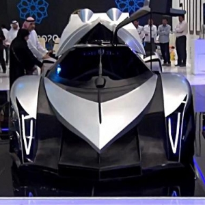 Devel Sixteen 5000匹馬力 12300cc 極速560km/h